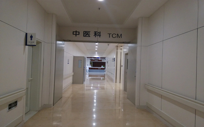 鋼質醫院門與木質醫用門在選購時主要查看哪些指標？