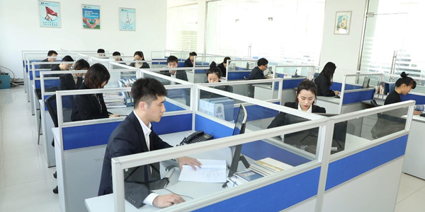 客戶(hù)至上”的服務(wù)理念